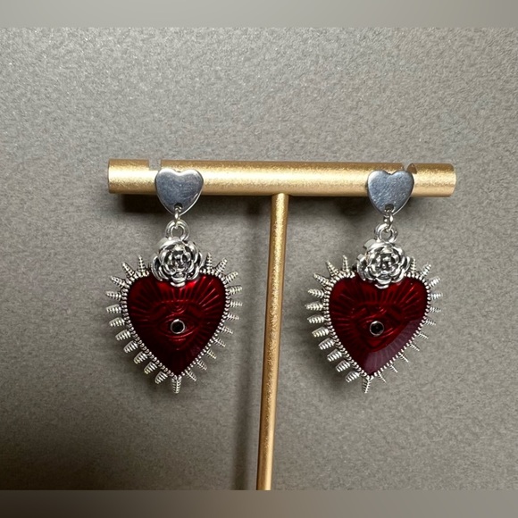 Elegant Evil Eye Heart Dangle Earrings - Dark Red Pattern Gothic Earrings - Picture 3 of 6
